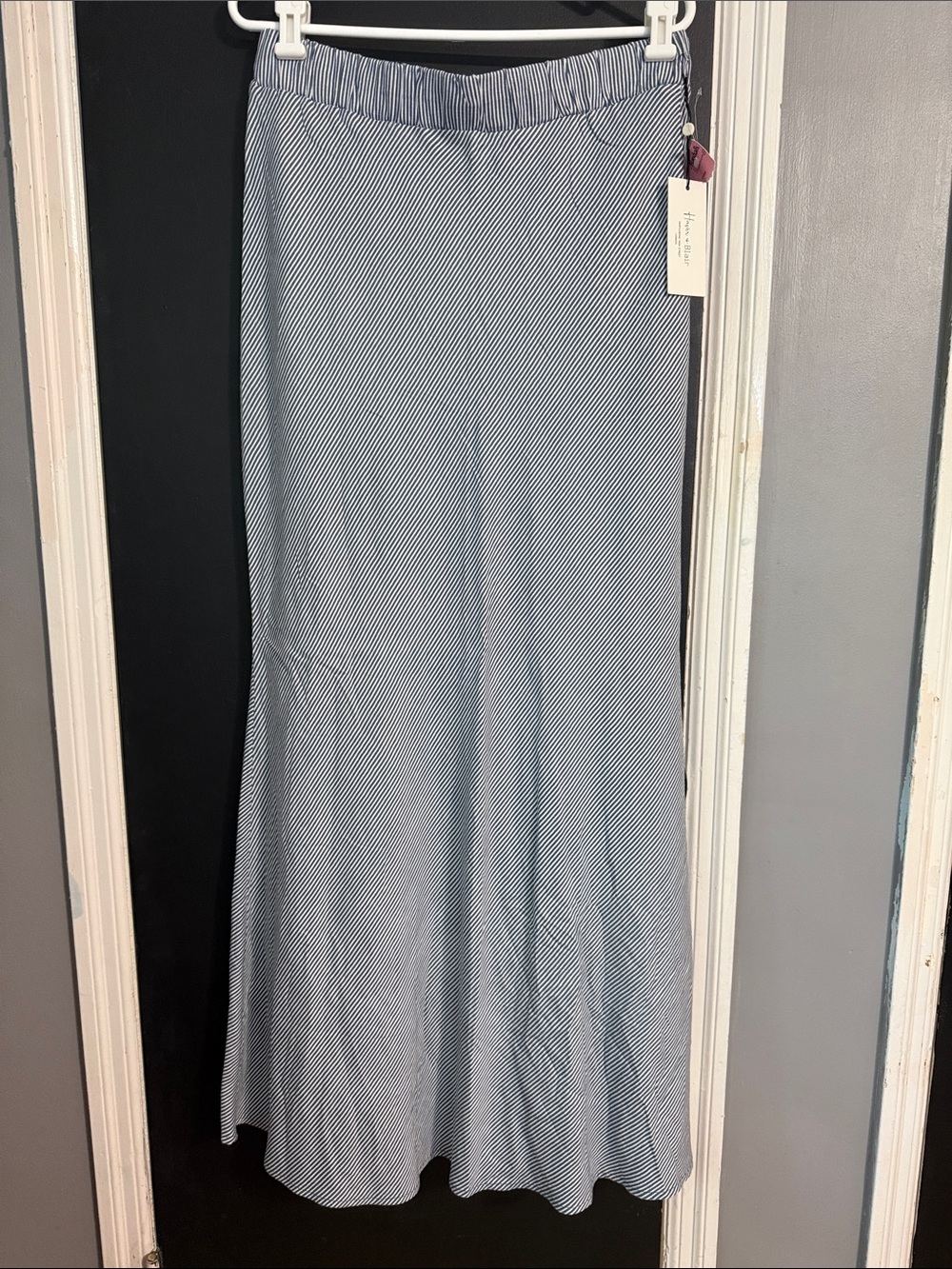 Haver & Blair Striped Flare Linen Blend Maxi Skirt Size: L Length: 44